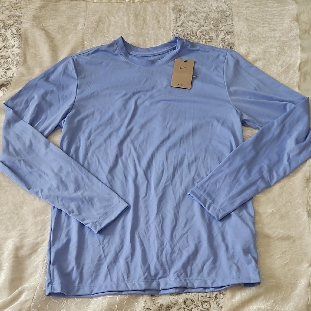 Nike Men's Light Blue Long Sleeve Tee - PIT 20.5" ; LENGTH 28"